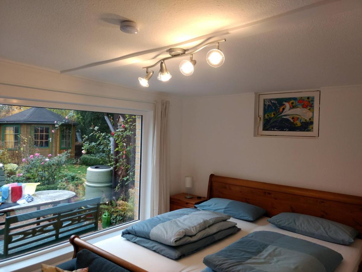 Ruhige, Gemuetliche 1-Zimmer Gartenwohnung Fuer 2 Erwachsene ลูเบค ภายนอก รูปภาพ